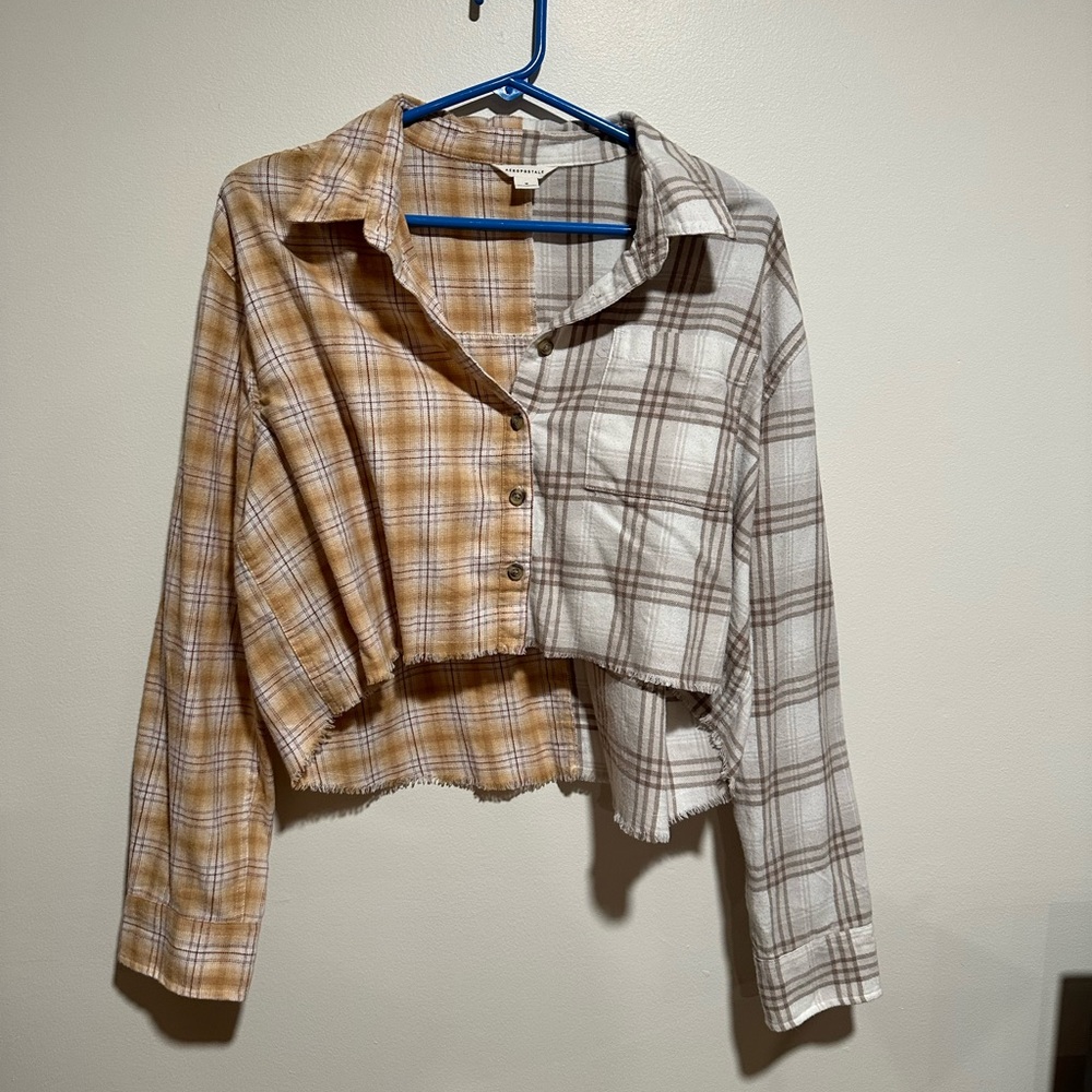 Aeropostale Two-Tone Plaid Button-Down Shirt Jacket in Mustard and Cream